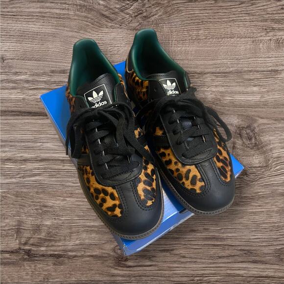 Adidas Samba Cheetah Sneakers 7.5 Women’s - Picture 2 of 4